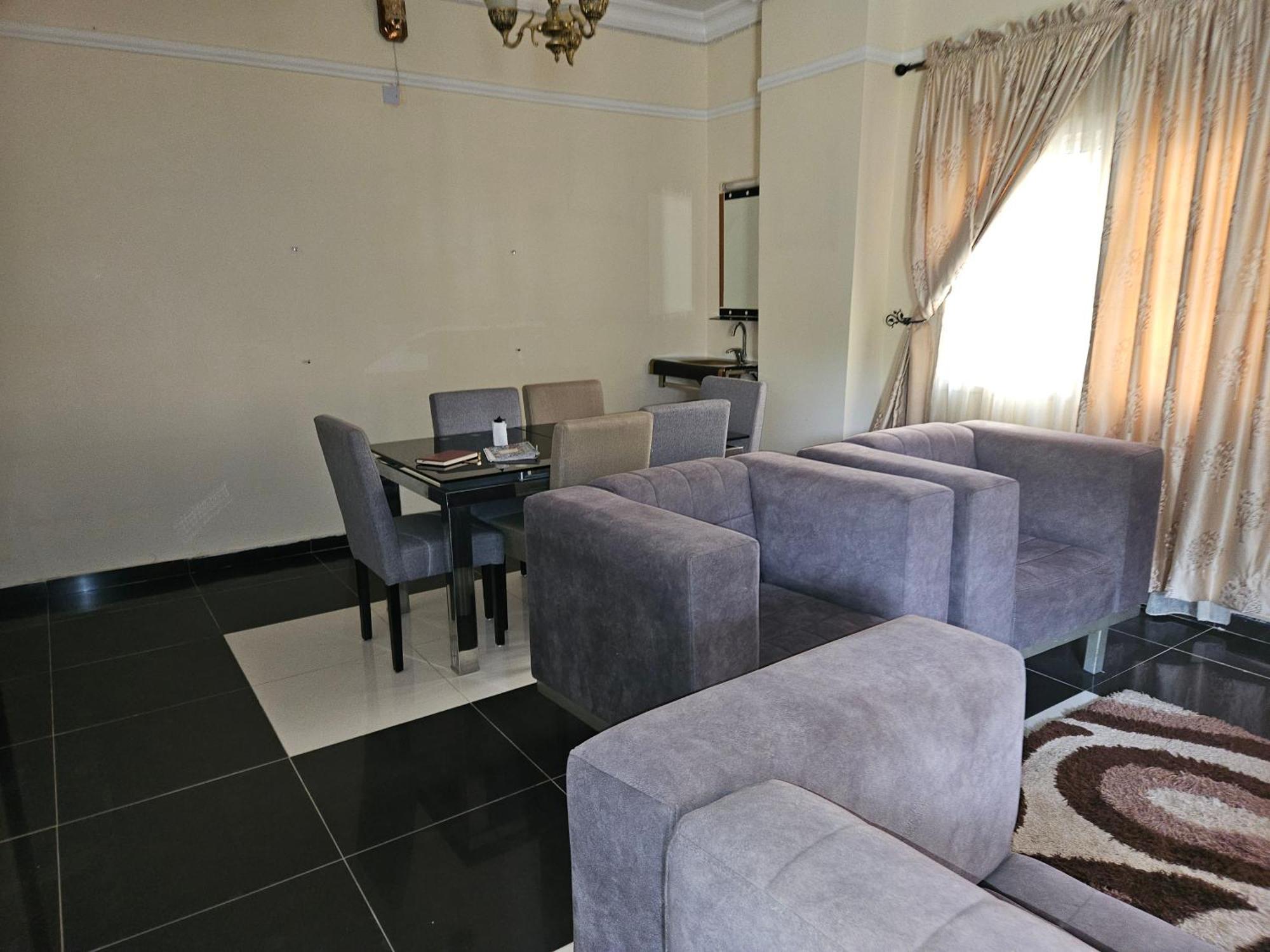 Kams Homes Opp Nizamiye Abuja Kültér fotó